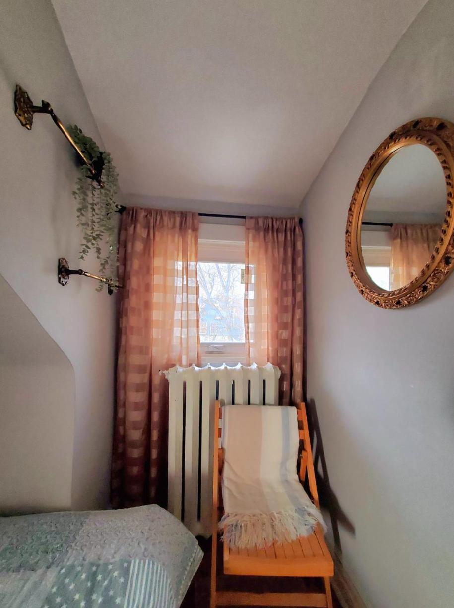 Merj'S Guest House In Wolesly Виннипег Экстерьер фото