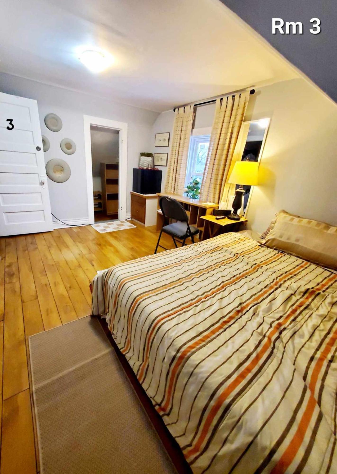 Merj'S Guest House In Wolesly Виннипег Экстерьер фото